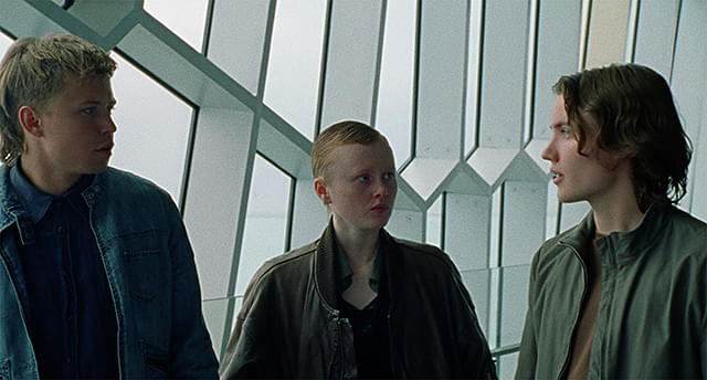 突然、君がいなくなって