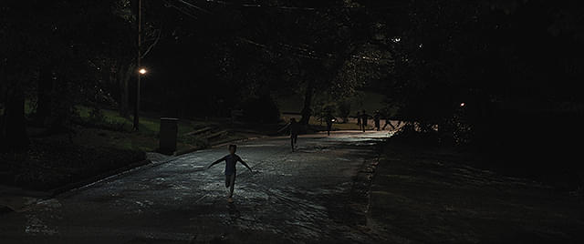 WEAPONS ウェポンズ