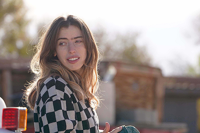 ブリーディング・ラブ　はじまりの旅