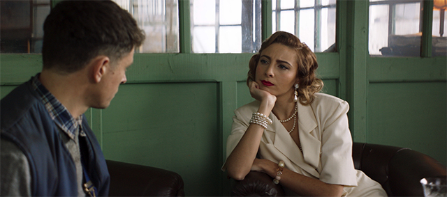 未来は裏切りの彼方に