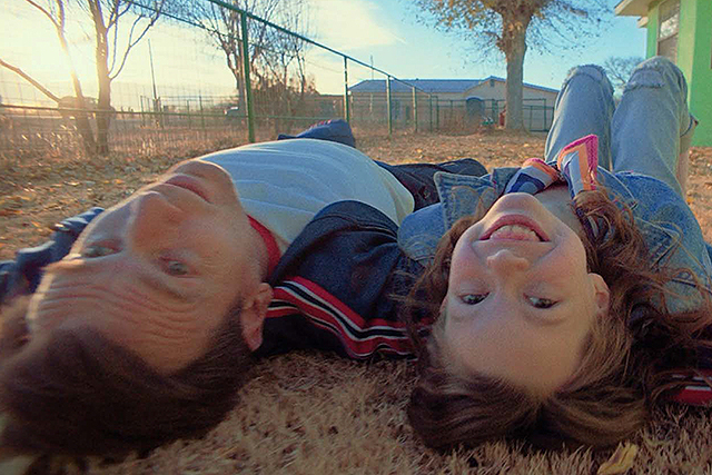 ブリーディング・ラブ　はじまりの旅